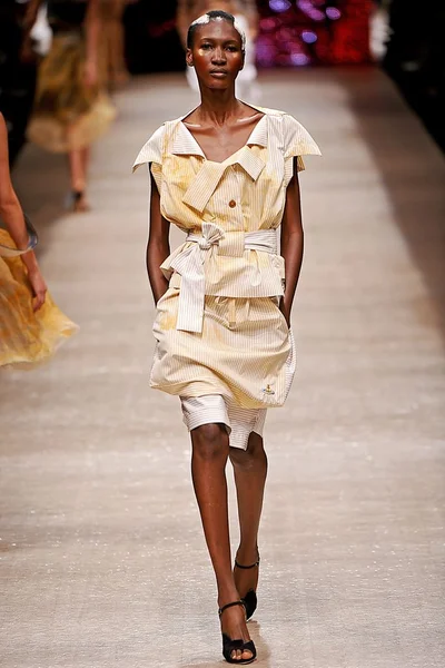 Look 6